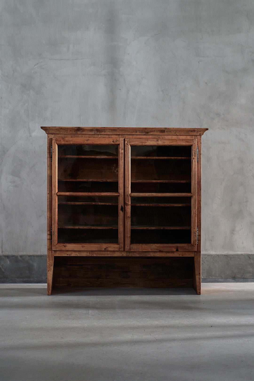 S-162 cabinet