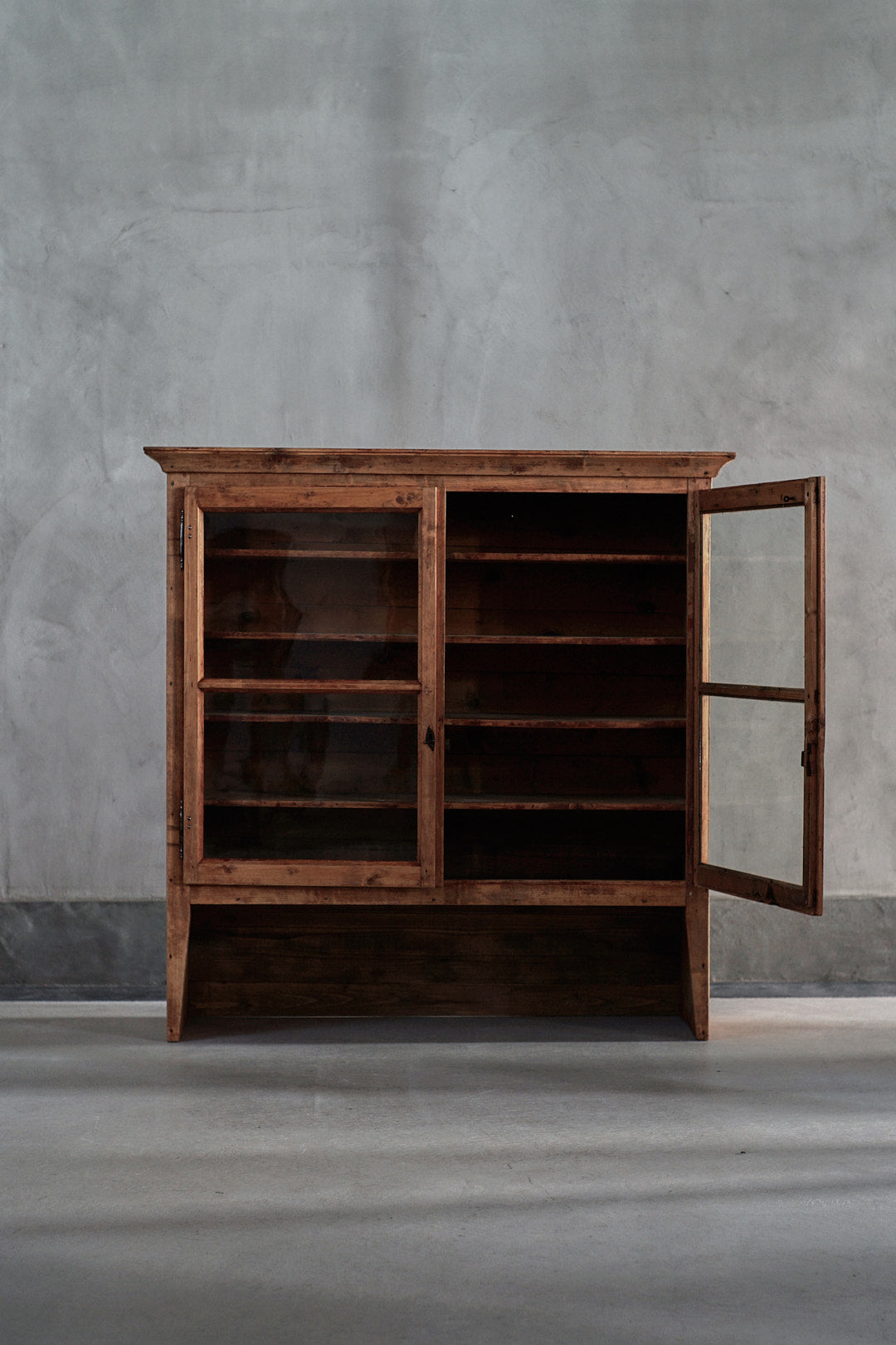 S-162 cabinet