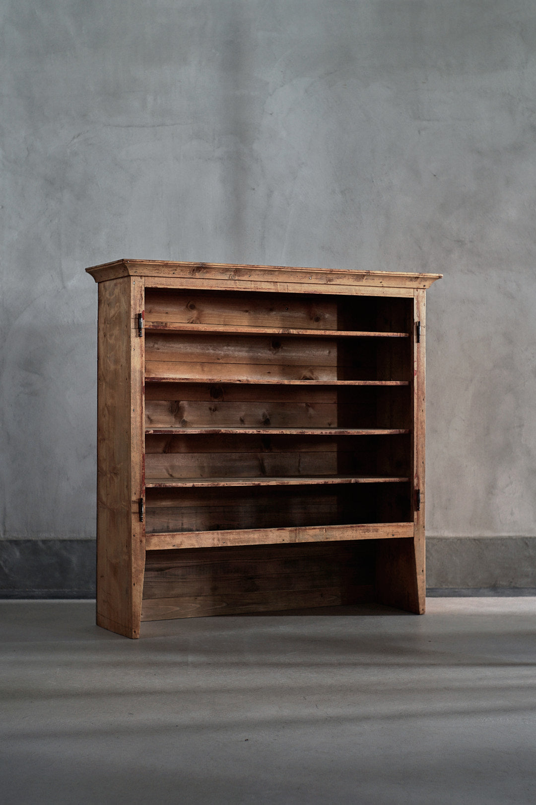 S-162 cabinet