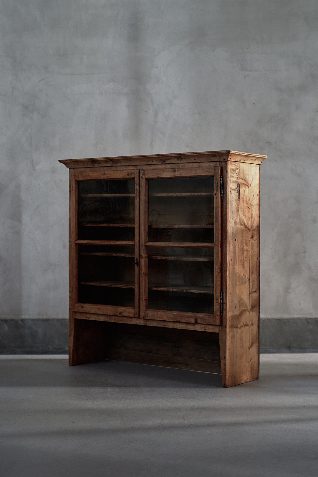 S-162 cabinet