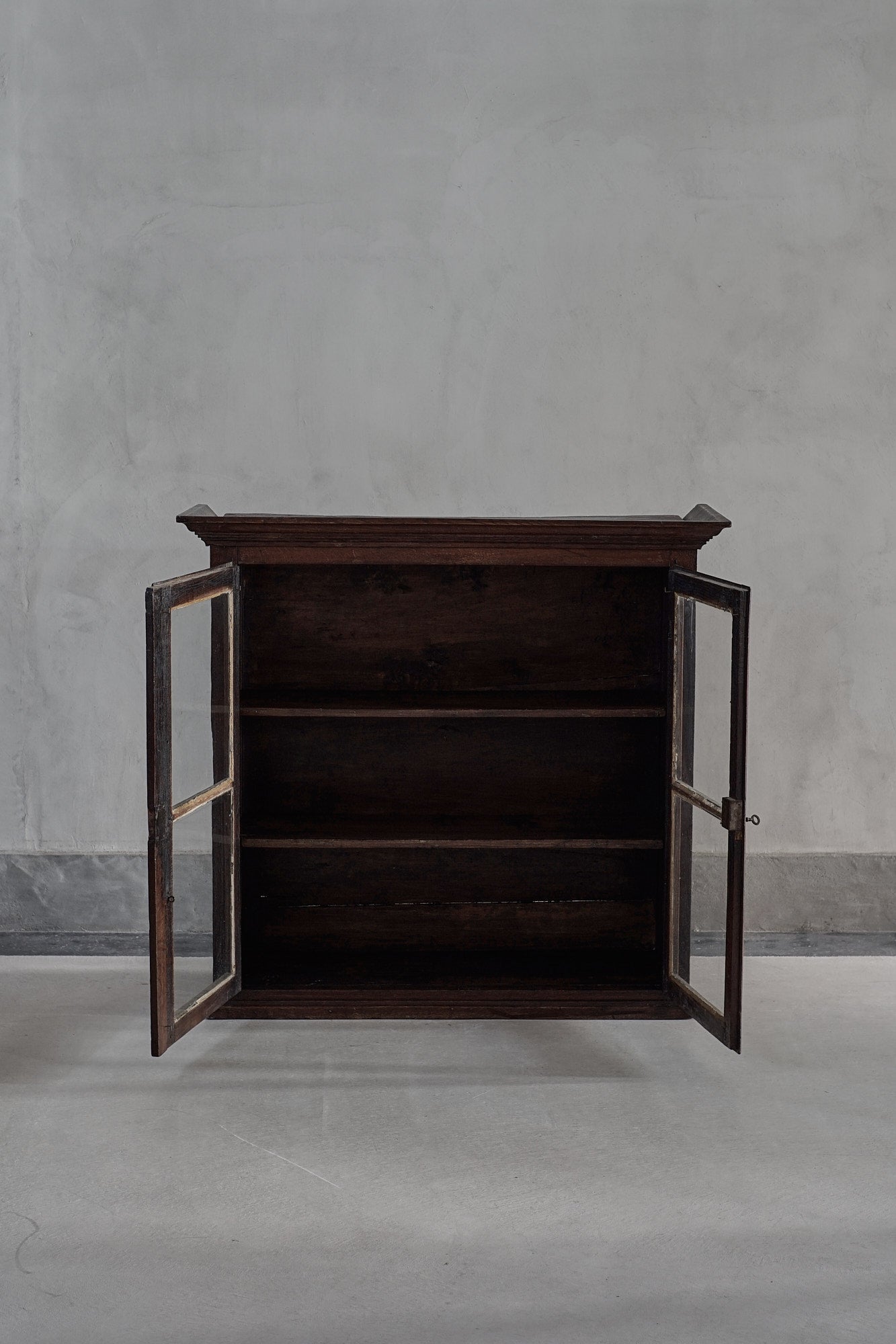 S-167 cabinet