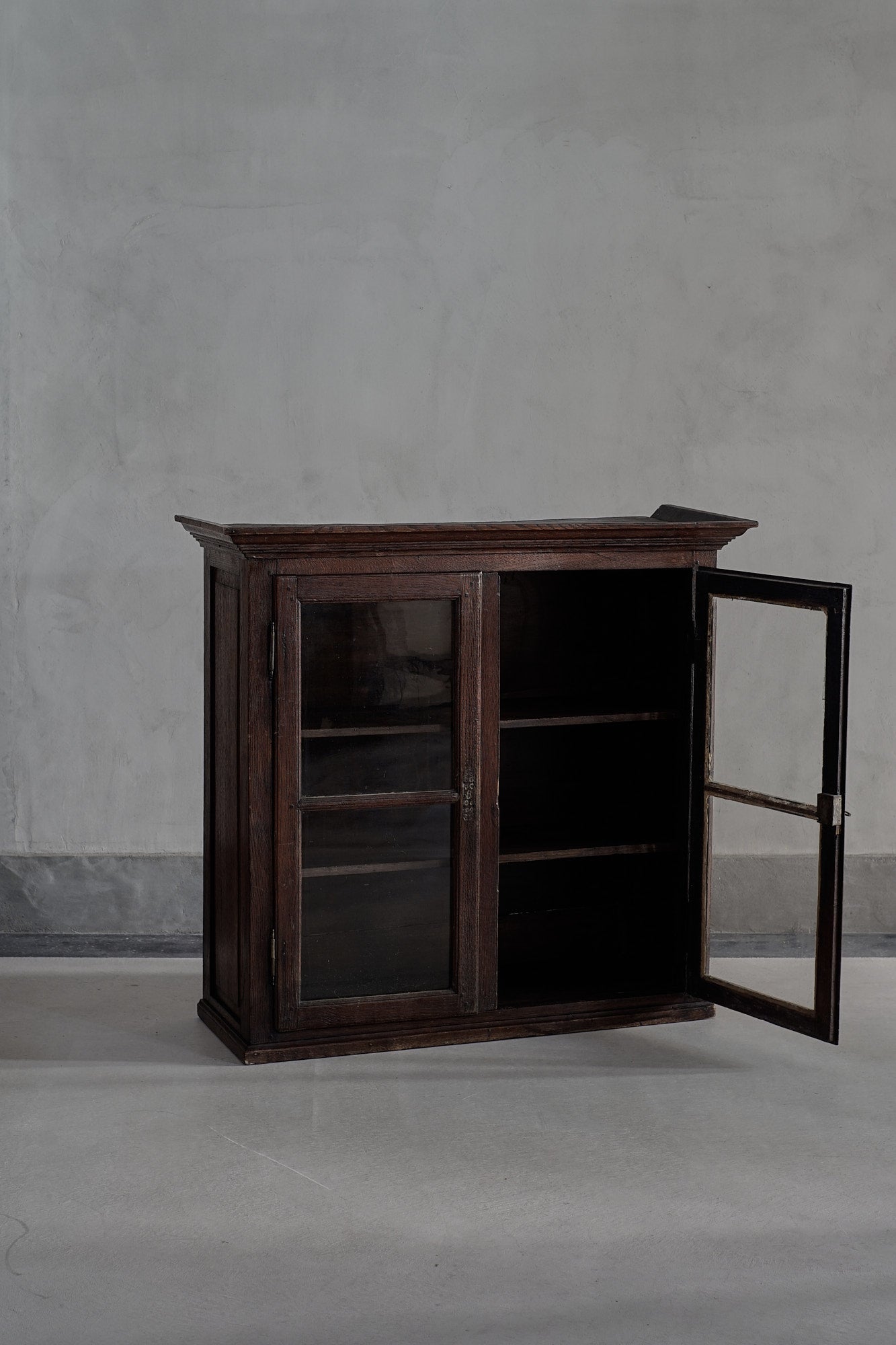 S-167 cabinet
