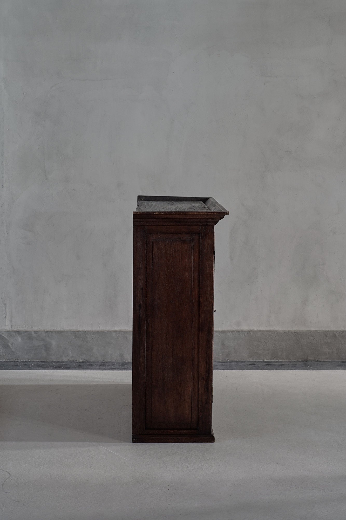 S-167 cabinet