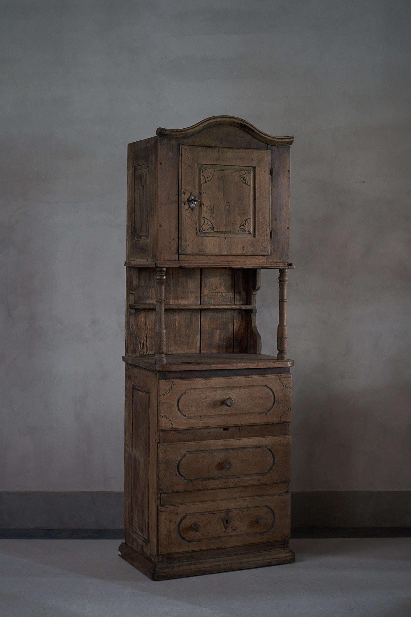 S-165 cabinet