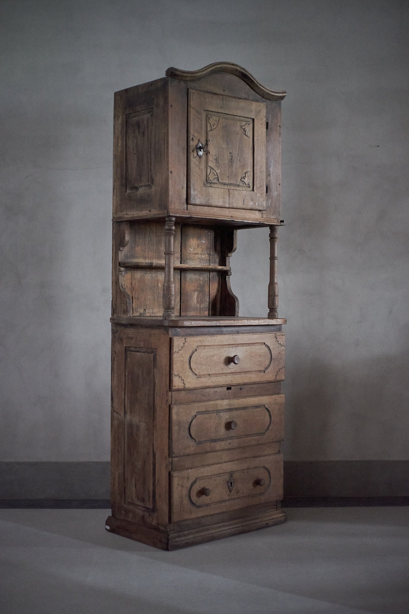 S-165 cabinet