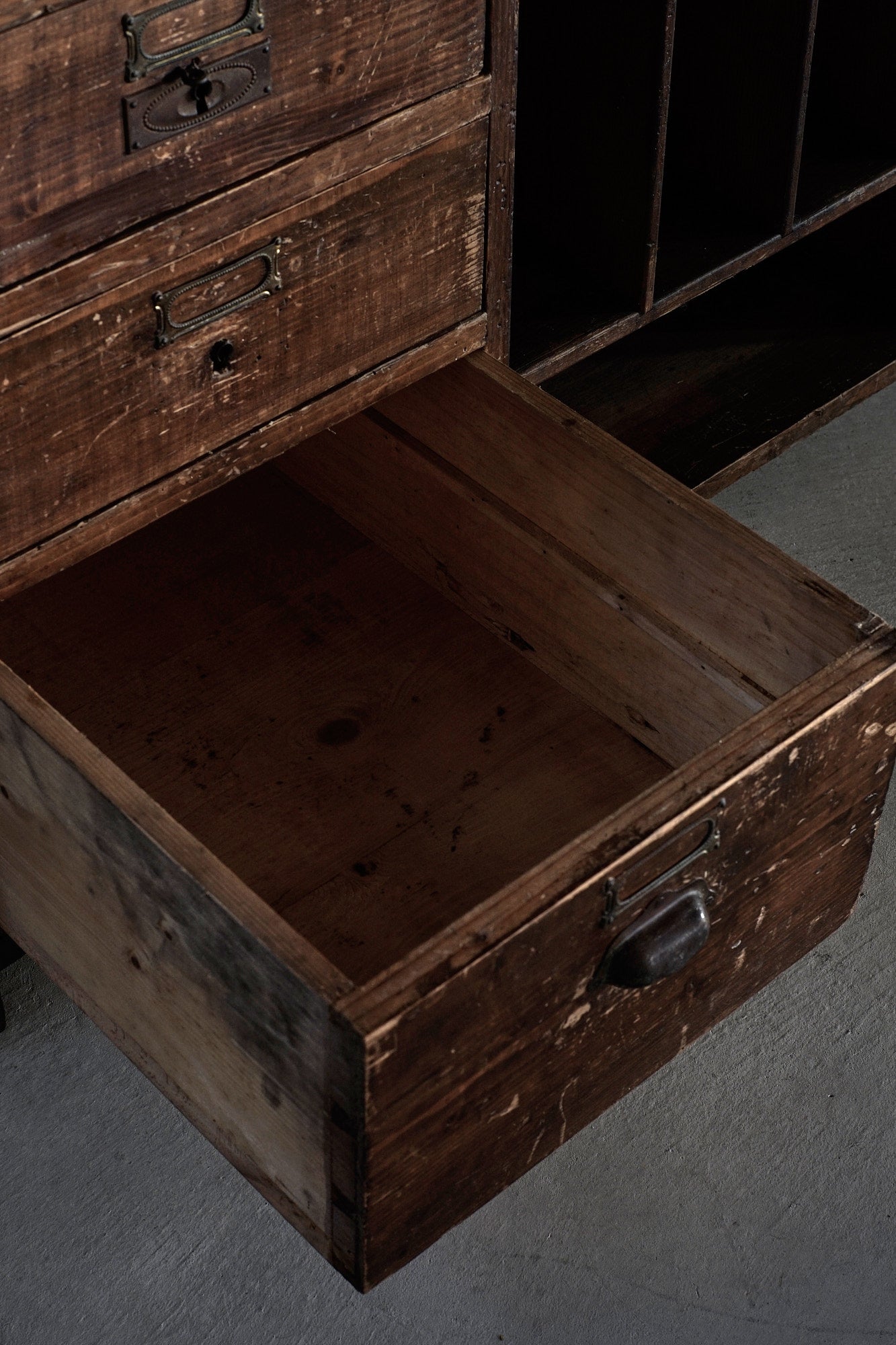 S-166 shelf