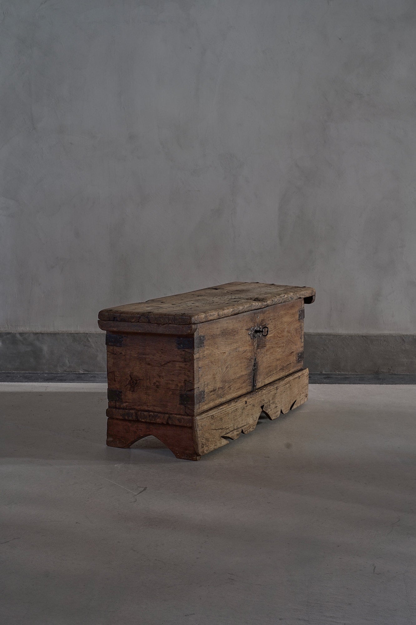 S-169 coffer