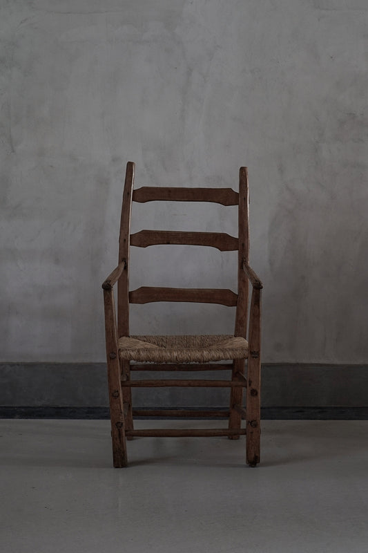 C-162 chair