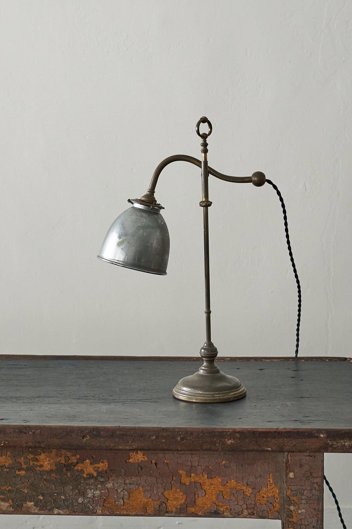L-101 DeskLamp