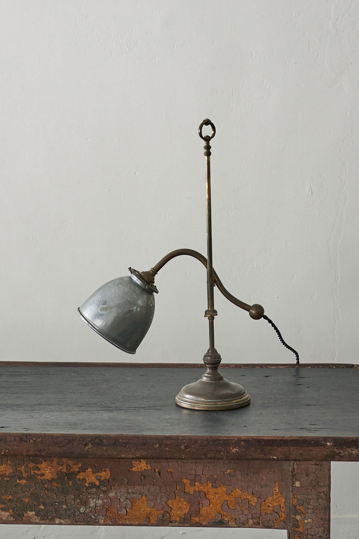 L-101 DeskLamp