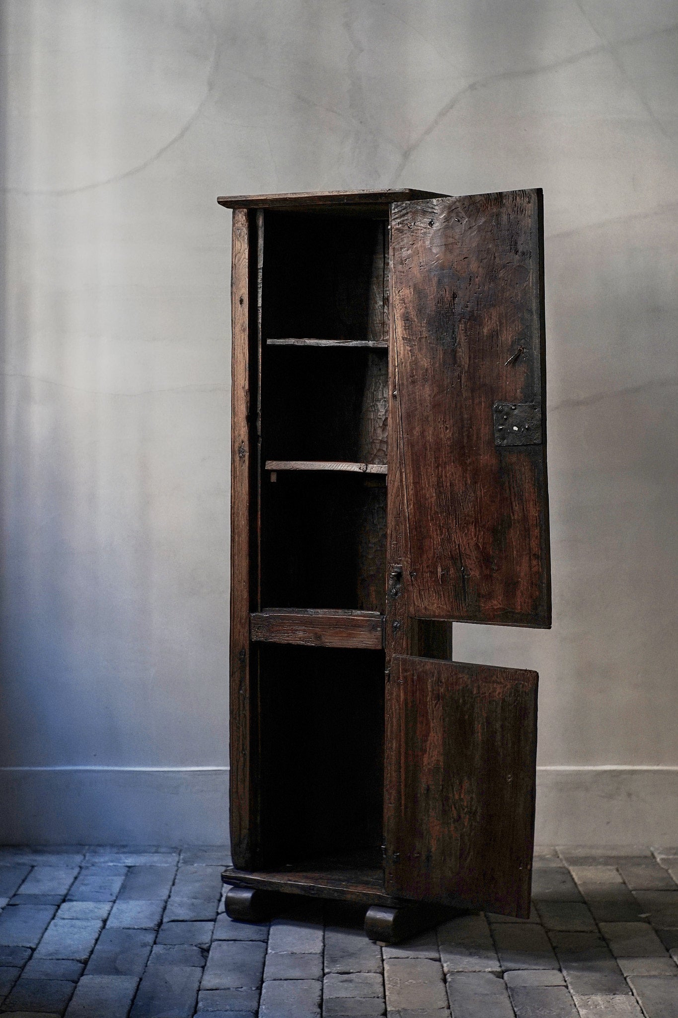 S-176 cabinet