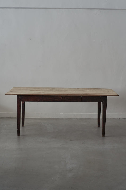 T-123 Table