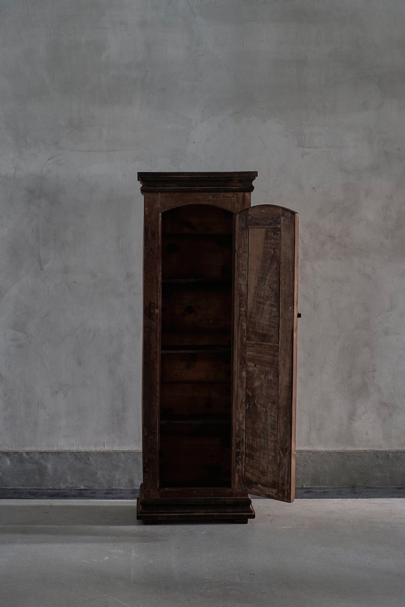 S-168 cabinet
