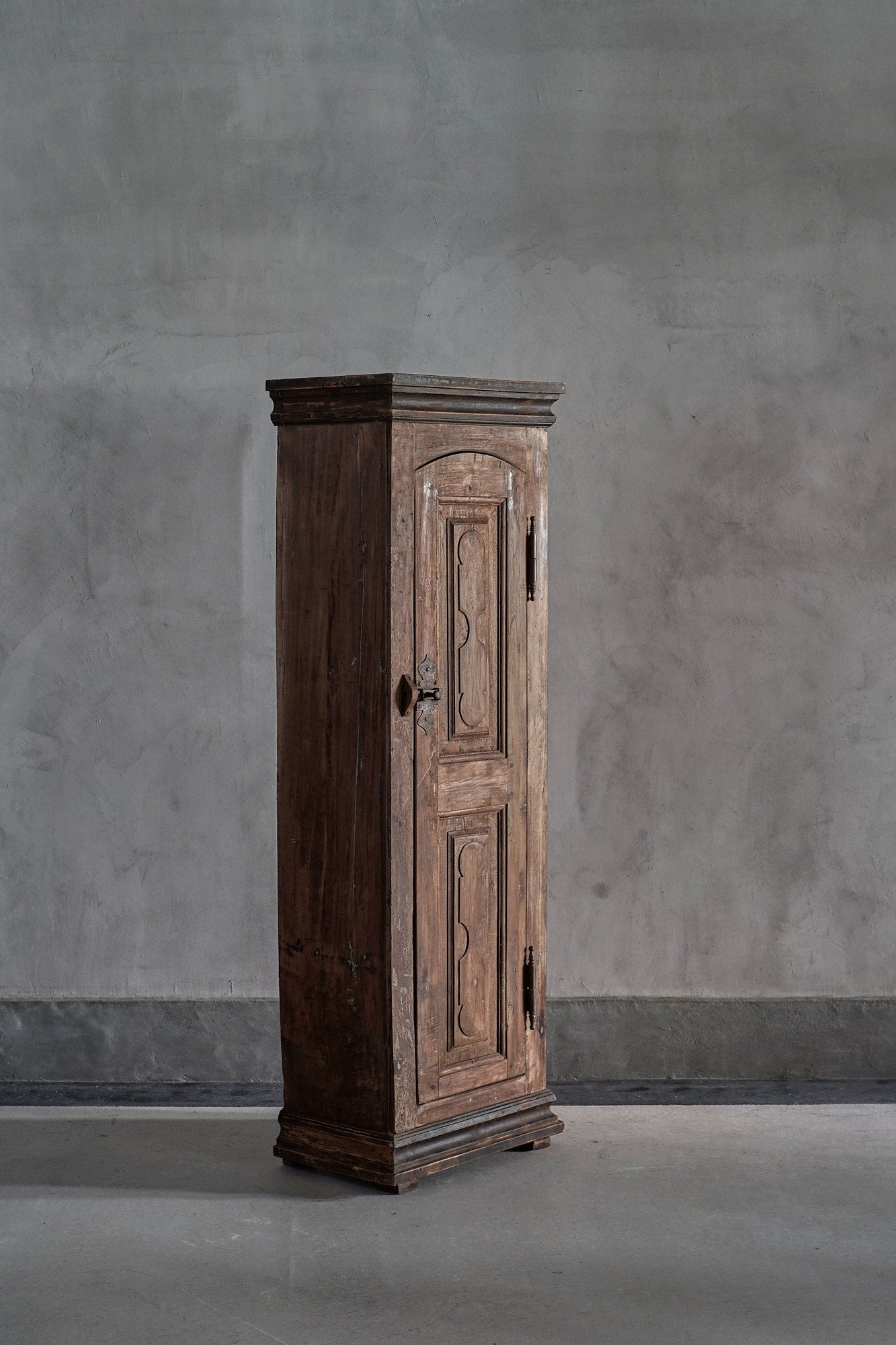 S-168 cabinet