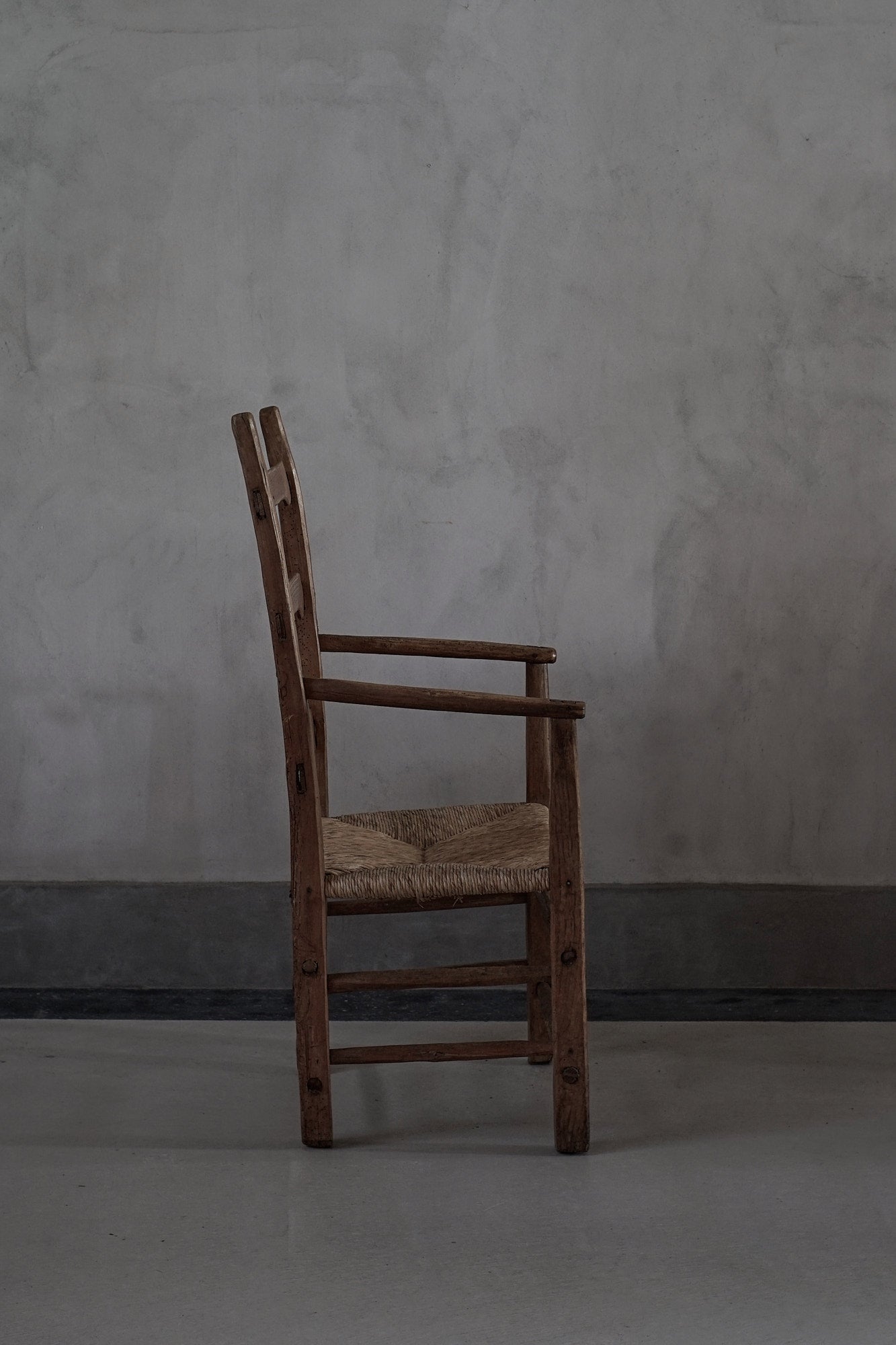 C-162 chair